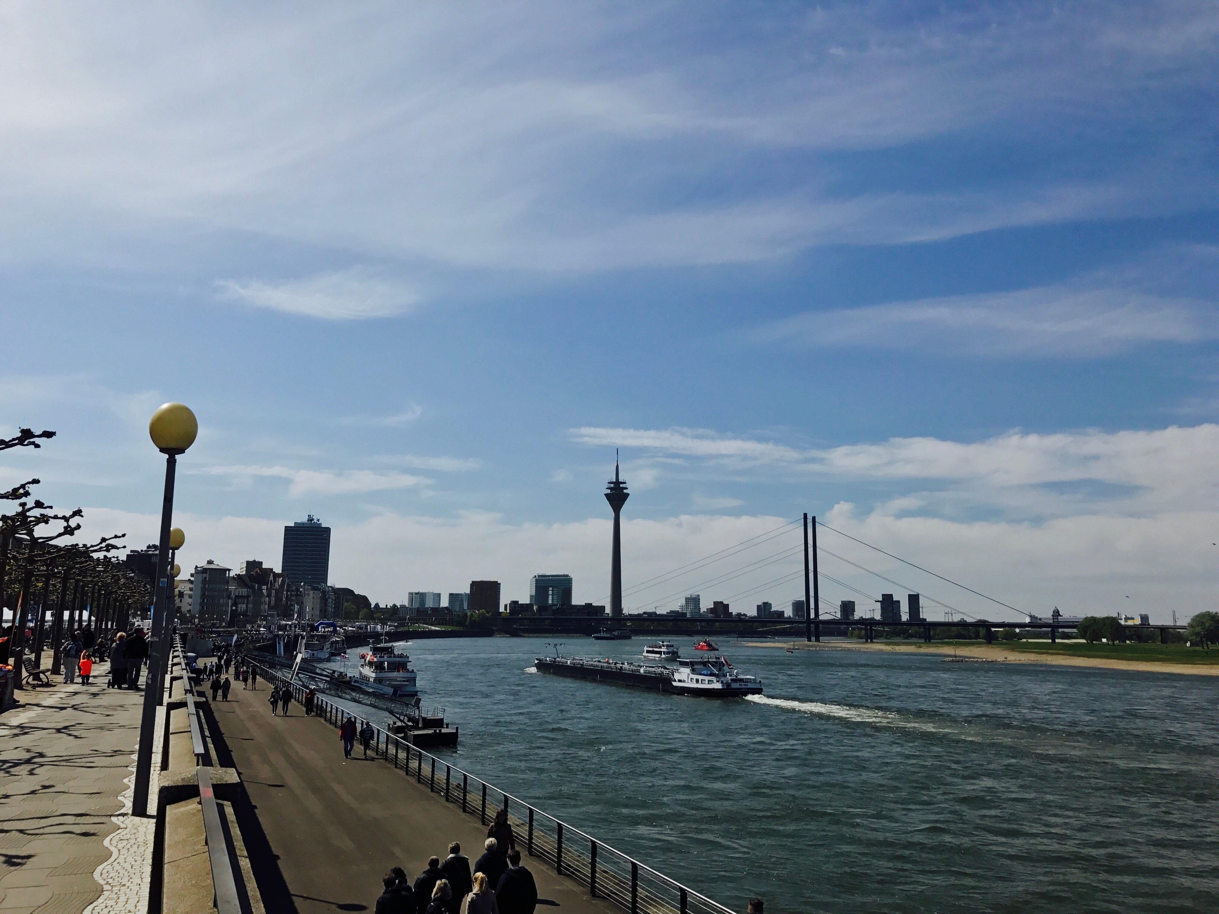 Holiday Inn Duesseldorf Hafen, An Ihg Hotel Exteriör bild